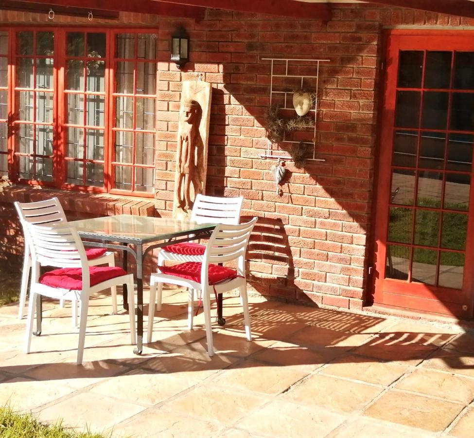 Gaestehaus Helderbergview Somerset West Exterior photo