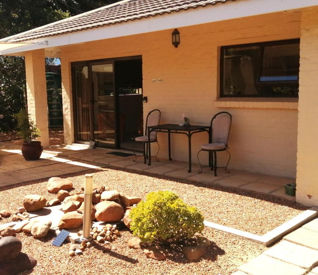 Gaestehaus Helderbergview Somerset West Exterior photo